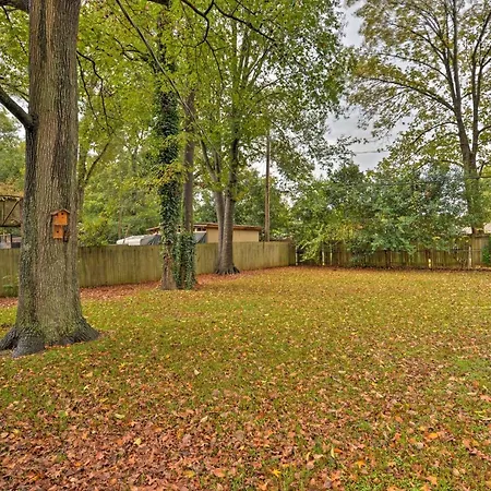 Charlotte Area Home With Patio - 6 Miles To Downtown